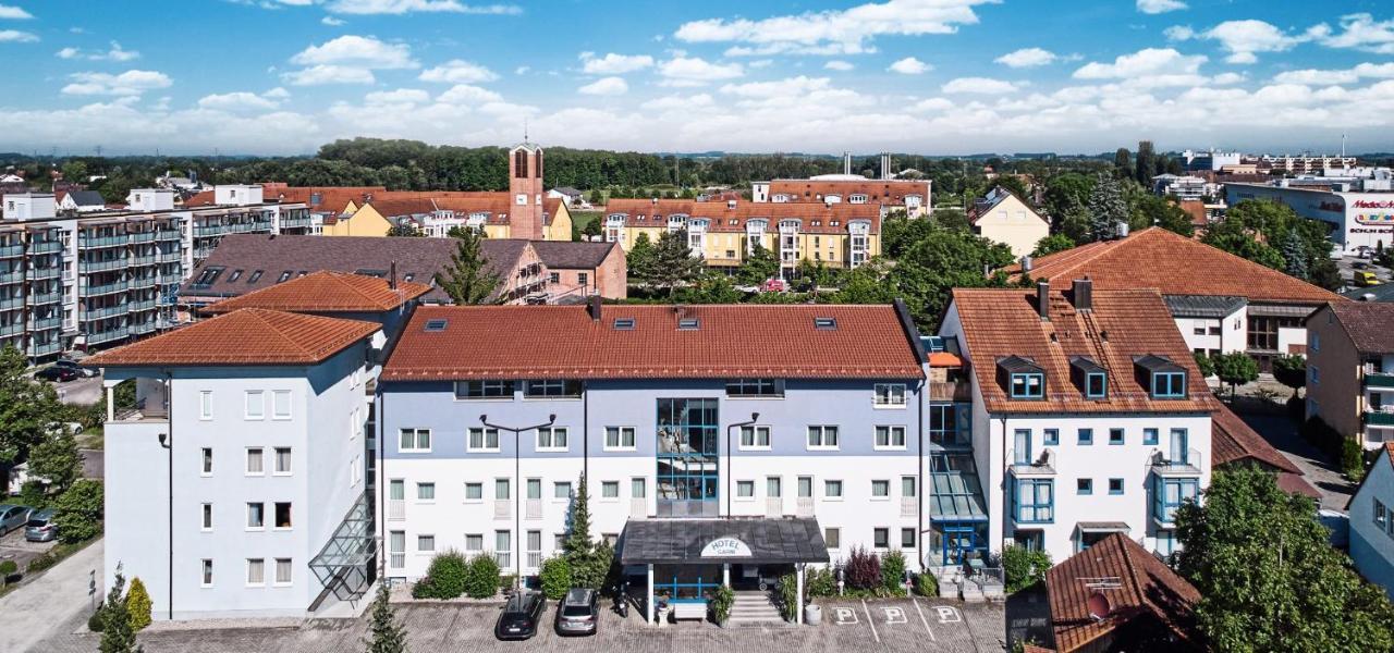 Hotel Schwertfirm Karlsfeld Exteriör bild